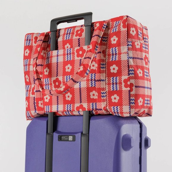 BAGGU x Sandy Liang - Cloud Carry-on - Flower Market Plaid - Picture 3 of 4